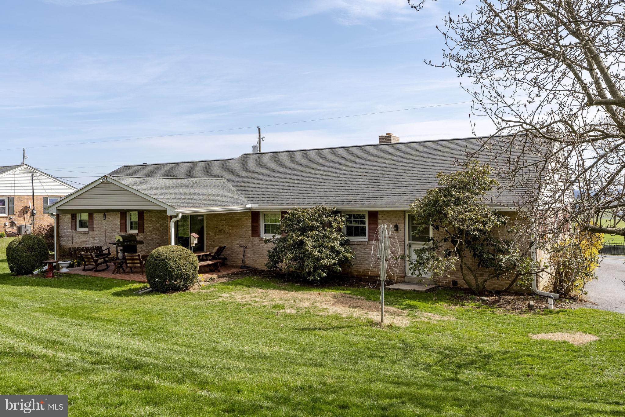 133 Summitville Road New Holland, PA 17557 - Photo 9 of 48
