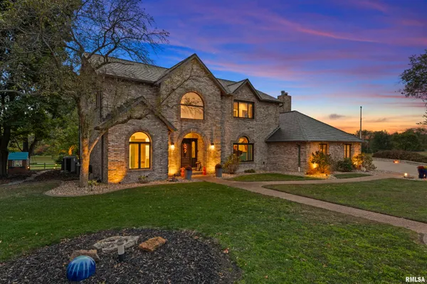 $725,000 | 20 Hickory Ridge Lane, Springfield, IL 62707