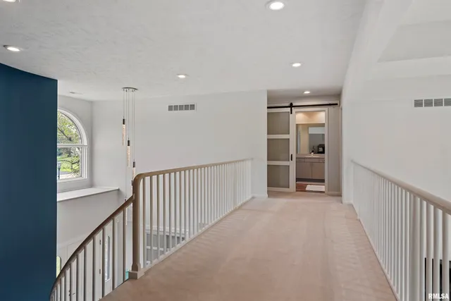 $750,000 | 20 Hickory Ridge Lane, Springfield, IL 62707