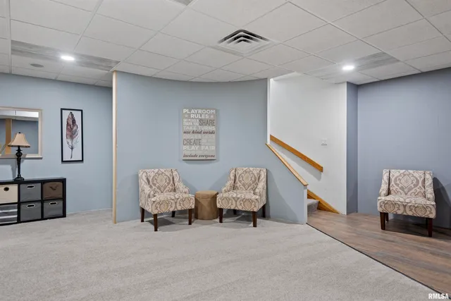 $750,000 | 20 Hickory Ridge Lane, Springfield, IL 62707