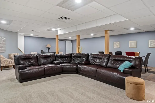 $750,000 | 20 Hickory Ridge Lane, Springfield, IL 62707