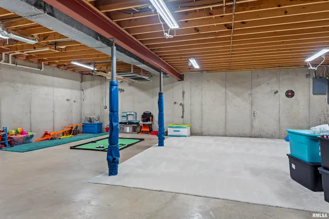 $750,000 | 20 Hickory Ridge Lane, Springfield, IL 62707