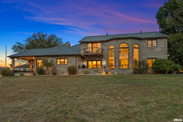 $725,000 | 20 Hickory Ridge Lane, Springfield, IL 62707