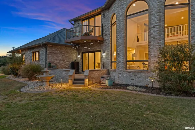 $750,000 | 20 Hickory Ridge Lane, Springfield, IL 62707