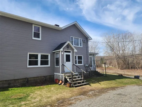 $2,500 | 782 Old Rte 22, Unit 1, Amenia, NY 12501