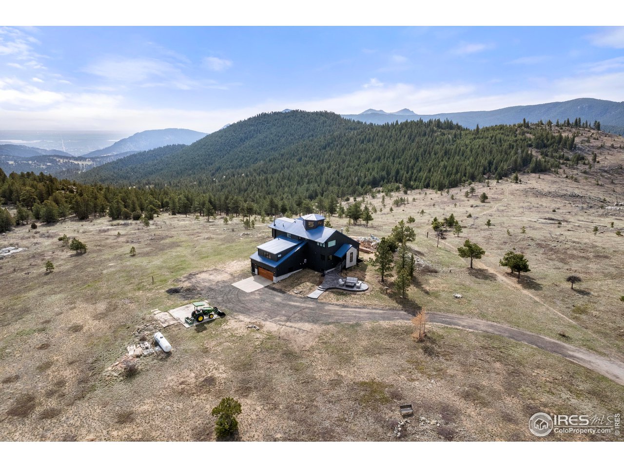 2945 Sugarloaf Road Boulder, CO 80302 - Photo 2 of 35