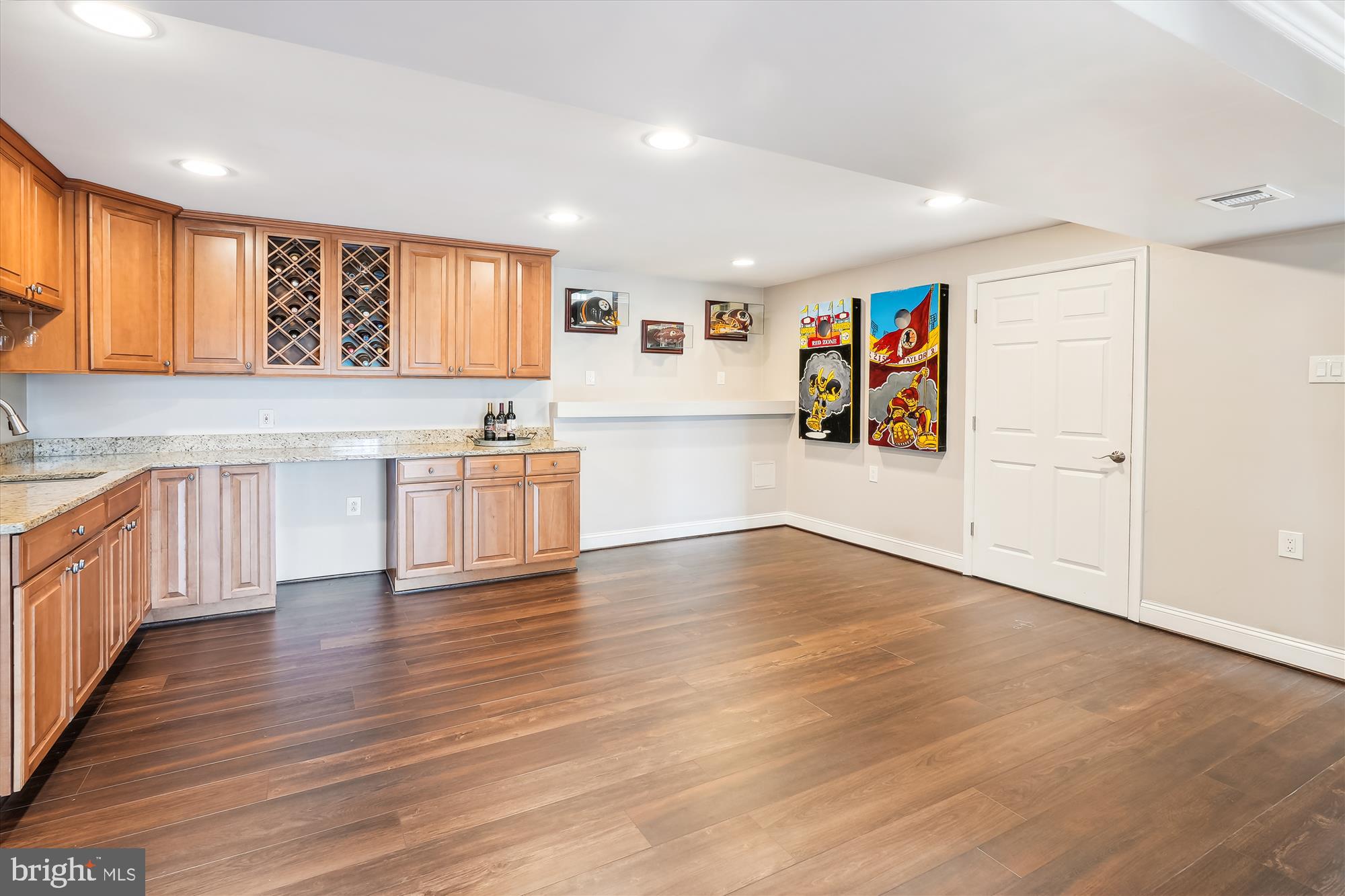 17128 Magic Mountain Drive Round Hill, VA 20141 - Photo 37 of 53 Custom Wet Bar