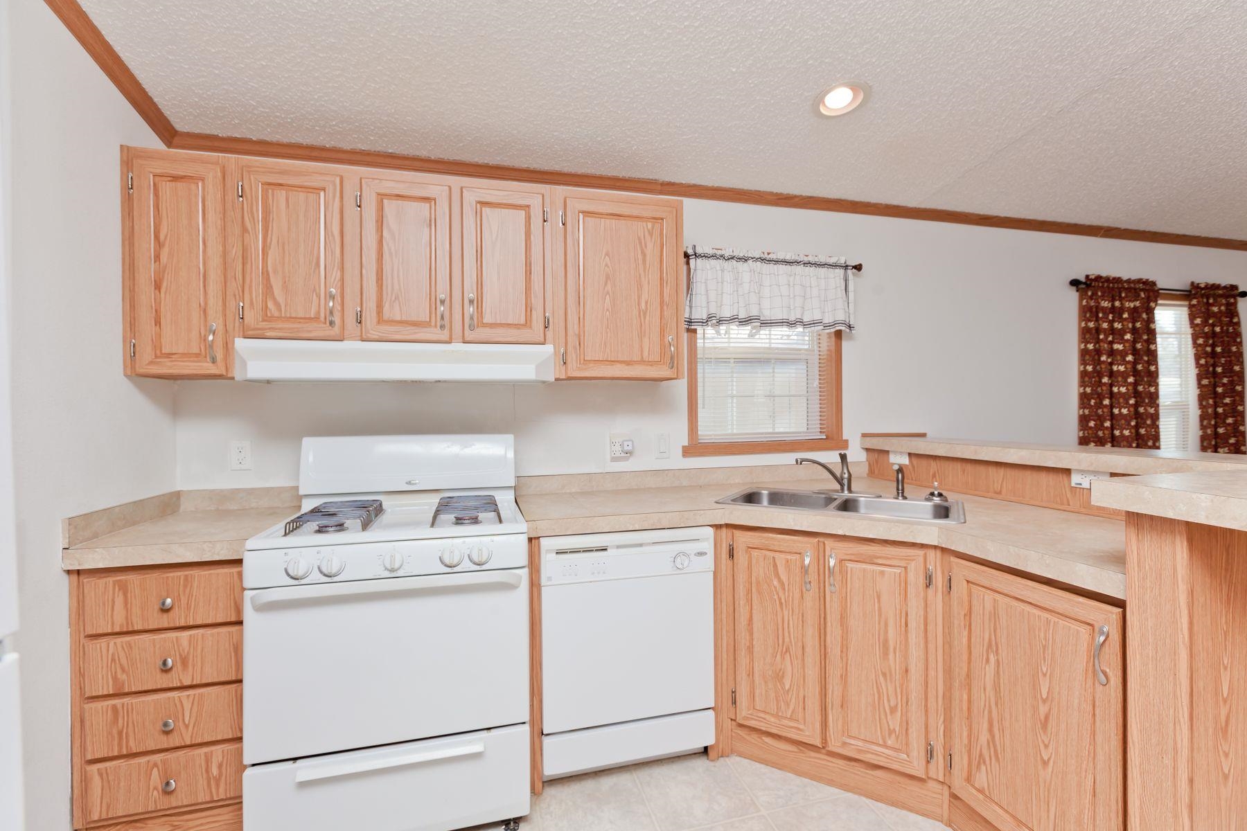 435 32 Road, Unit 232 Clifton, CO 81520 - Photo 17 of 37 a utility room with sink dryer and washer
