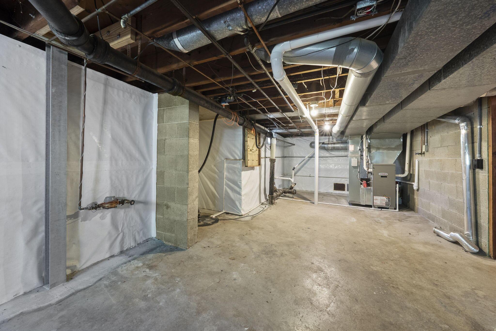 253 Fenway Road Columbus, OH 43214 - Photo 32 of 40 Basement