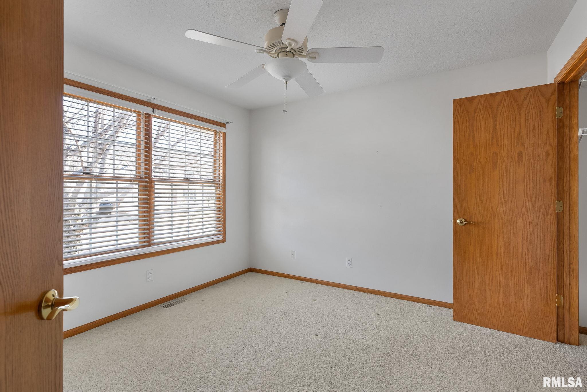 2056 Plum Tree Road Bettendorf, IA 52722 - Photo 26 of 44 Gallery Image 26