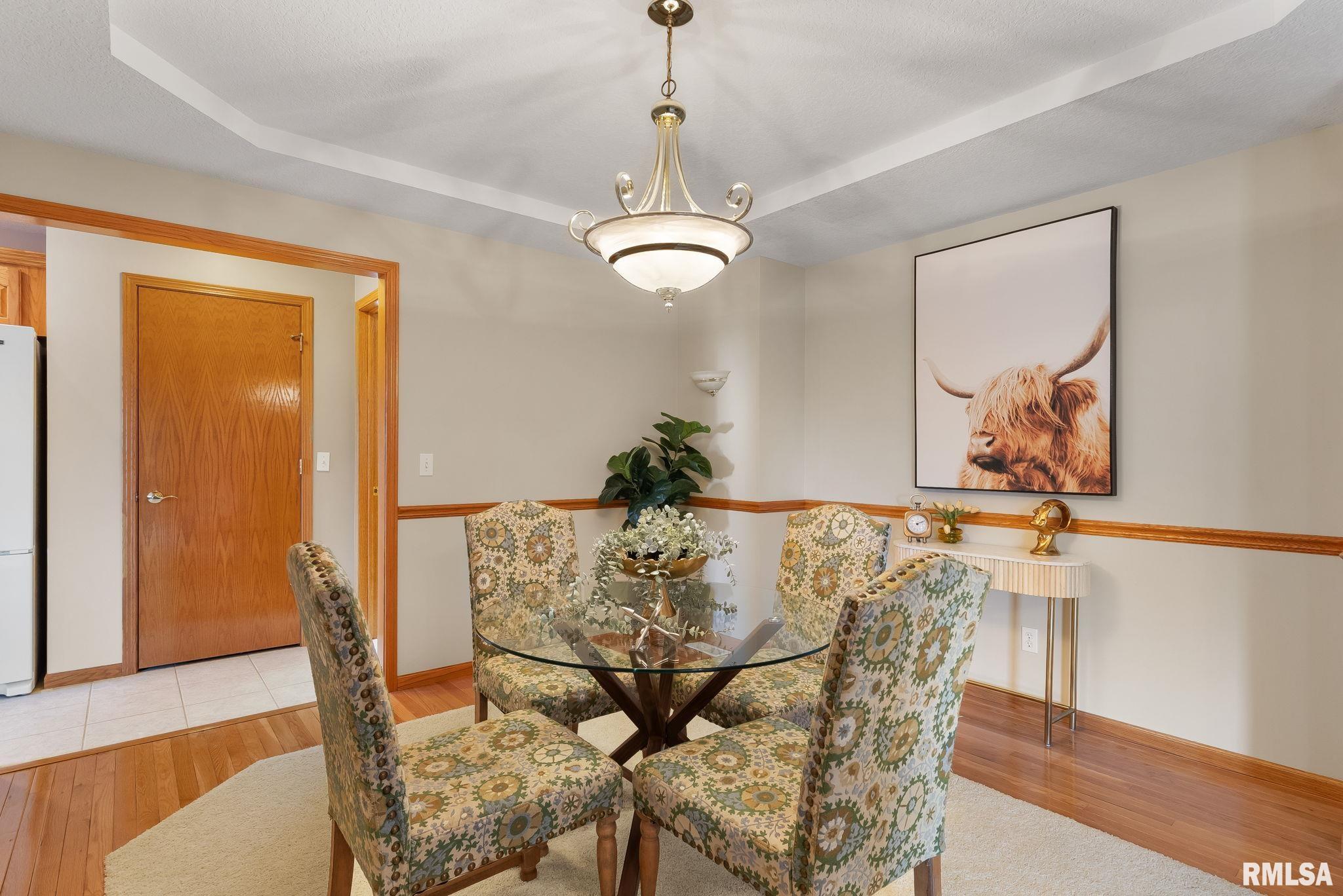 2056 Plum Tree Road Bettendorf, IA 52722 - Photo 9 of 44 Gallery Image 9