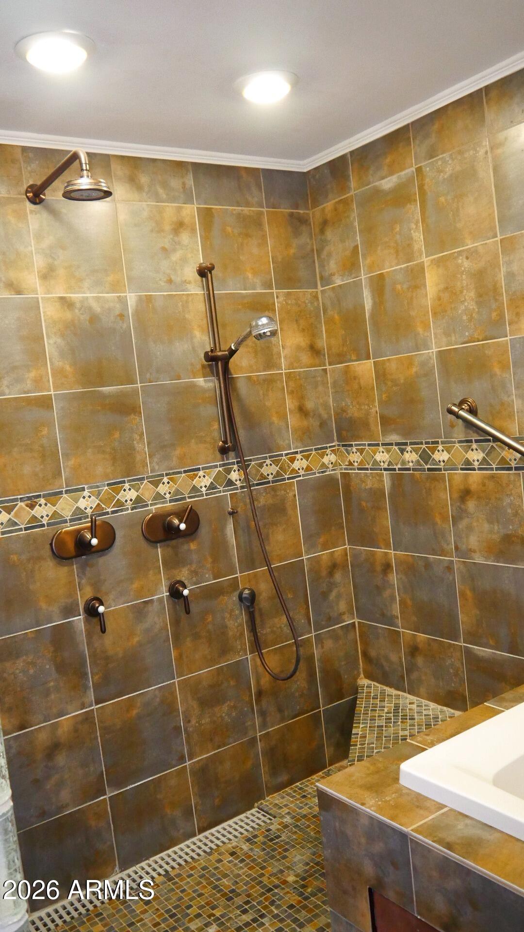 60 Rio Verde Circle Sedona, AZ 86351 - Photo 18 of 28 a bathroom with a shower