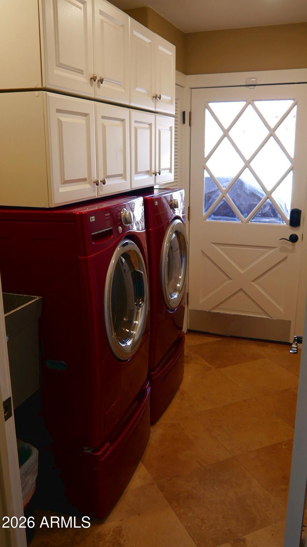 60 Rio Verde Circle Sedona, AZ 86351 - Photo 22 of 28 a utility room with dryer and washer