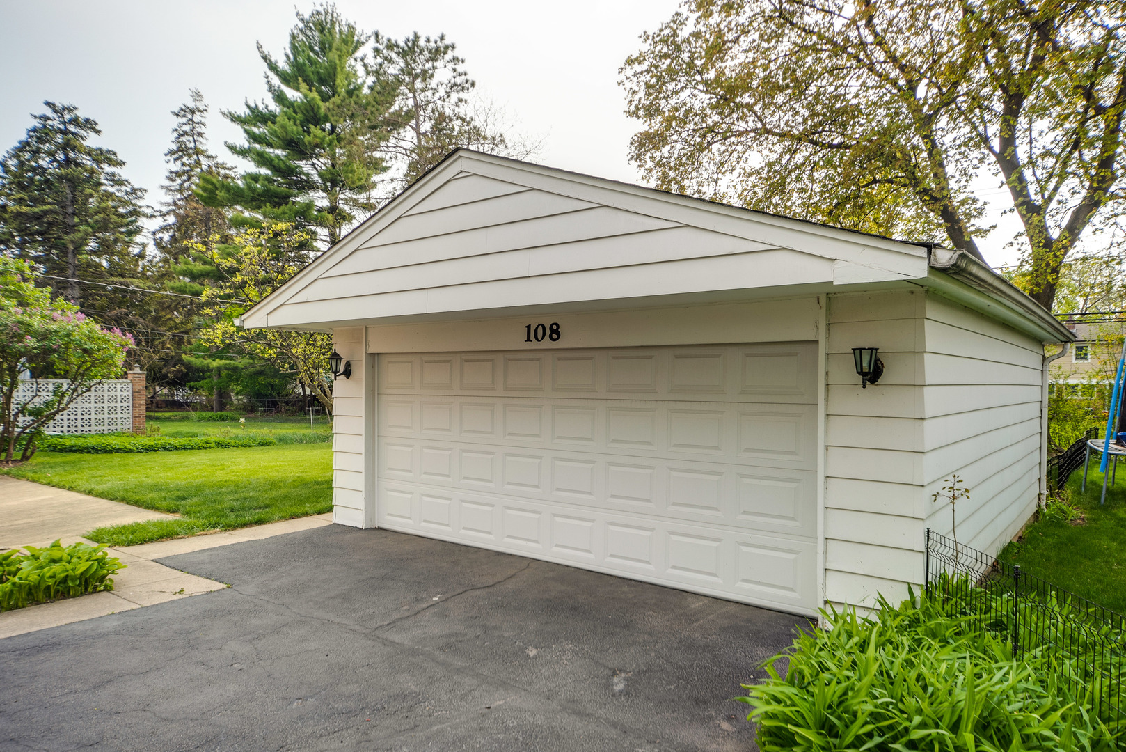 108 South Mt Prospect Road Mount Prospect, IL 60056 - Photo 22 of 24