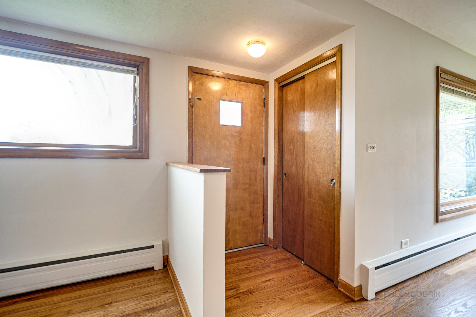 108 South Mt Prospect Road Mount Prospect, IL 60056 - Photo 4 of 24