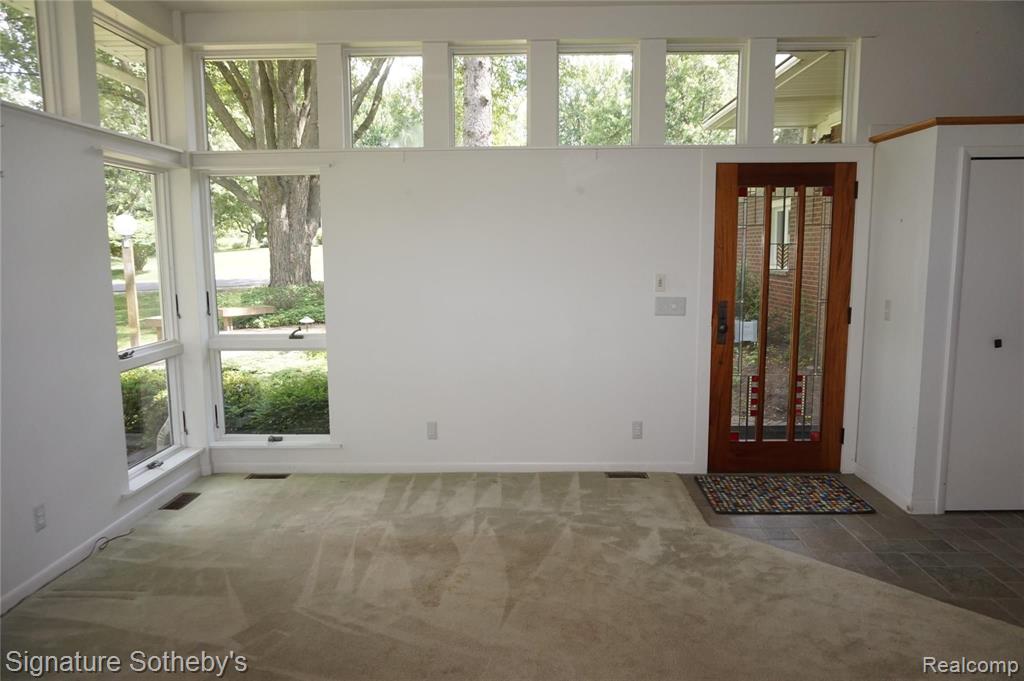 1215 Gettysburg Court Rochester Hills, MI 48306 - Photo 13 of 41