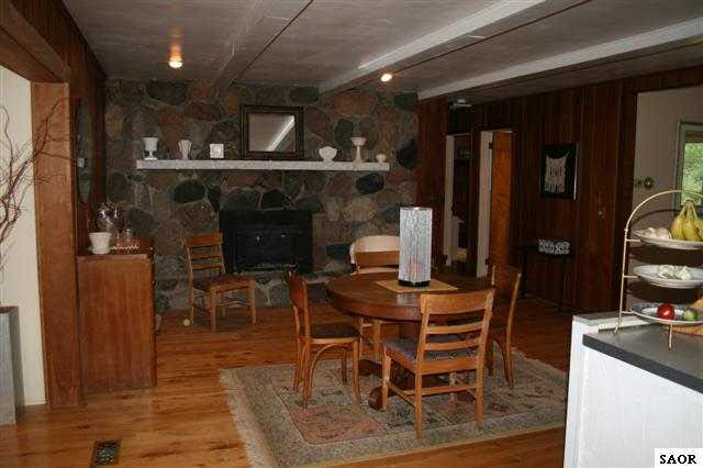9580 South New Lothrop Road Durand, MI 48429 - Photo 5 of 9 46579-4.JPG