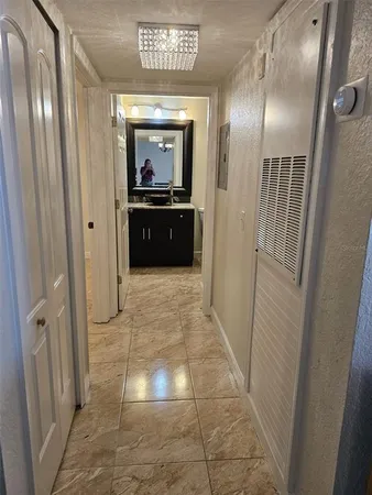 $1,700 | 13815 Fairway Island Drive, Unit 1315, Orlando, FL 32837