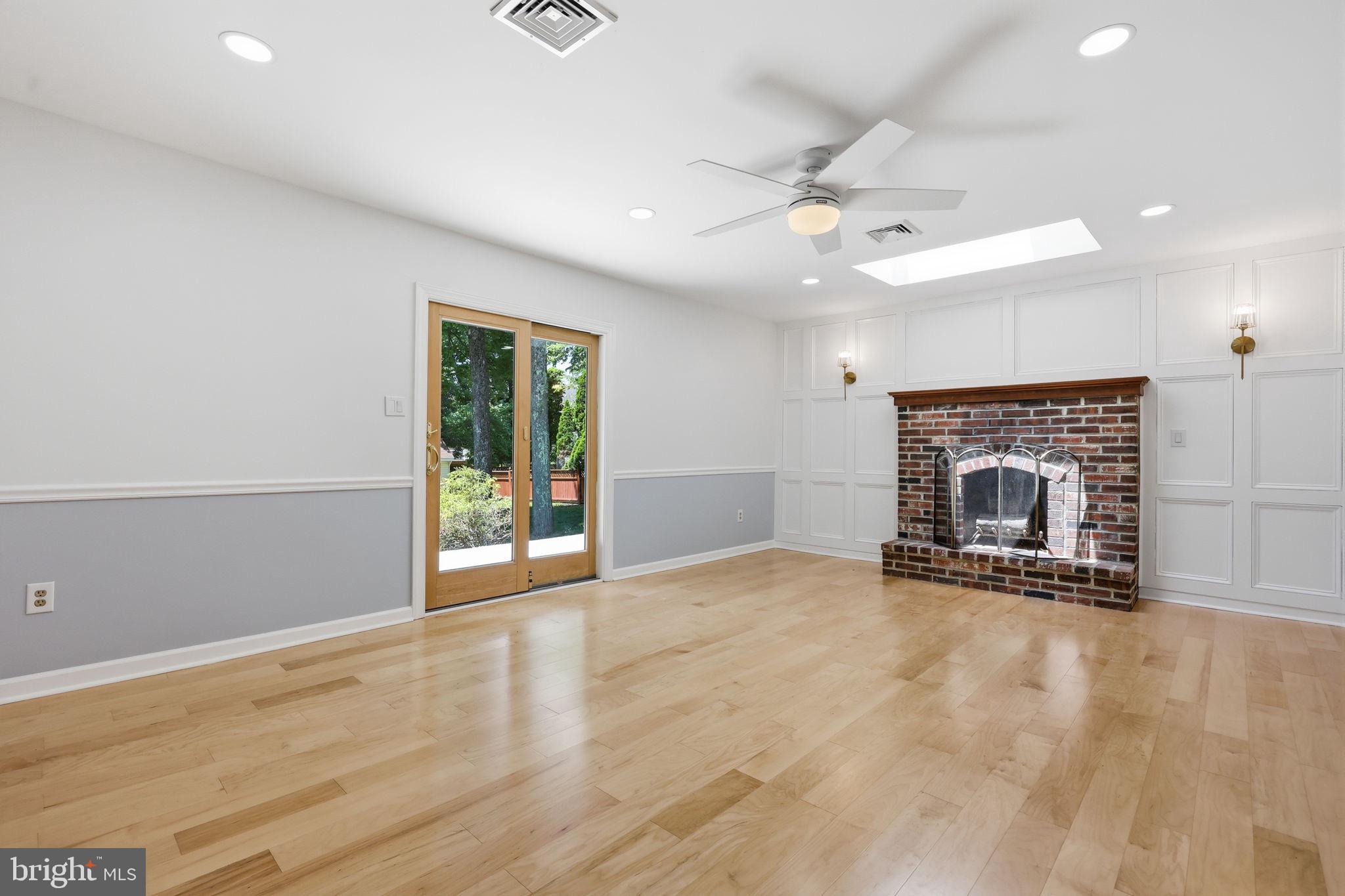 2461 Pine Cone Road Warrington, PA 18976 - Photo 18 of 51 Family room