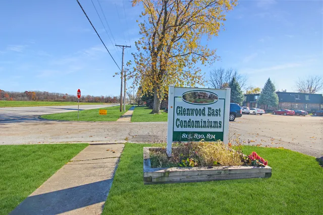 $119,700 | 830 East 191st Place, Unit 709, Glenwood, IL 60425