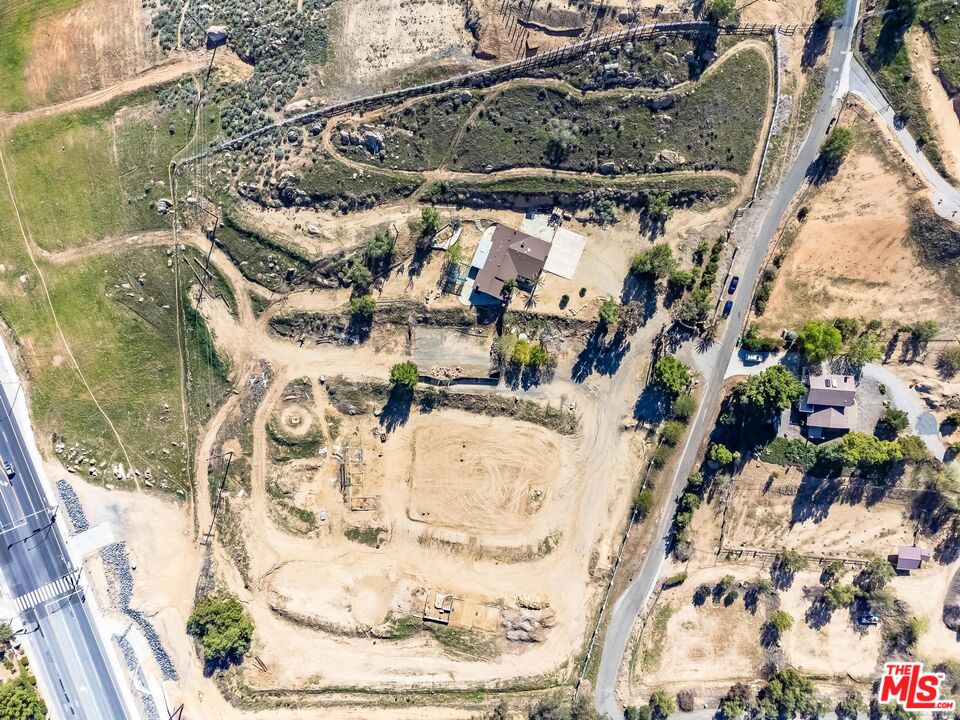 11455 Pigeon Pass Road Moreno Valley, CA 92557 - Photo 37 of 48 a view of water heater room