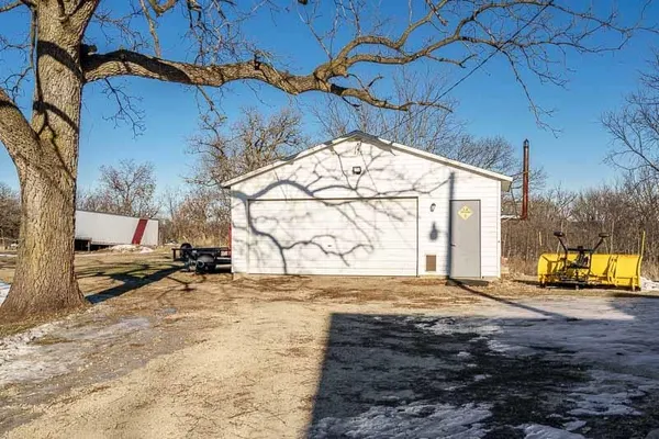 $399,900 | 16905 West State Road, Pecatonica, IL 61063