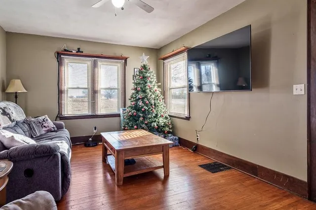 $435,900 | 16905 West State Road, Pecatonica, IL 61063