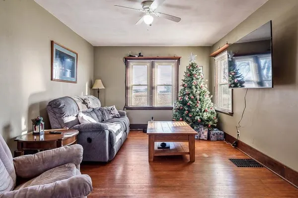 $399,900 | 16905 West State Road, Pecatonica, IL 61063