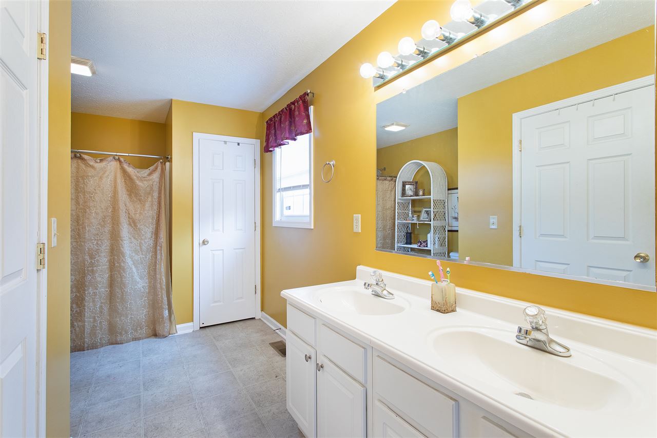 740 Norris Road Bowling Green, KY 42101 - Photo 12 of 26 Gallery Image 12