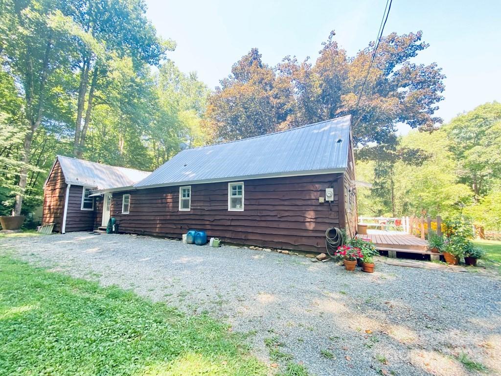 100 Crosspatch Drive Bryson City, NC 28713 - Photo 3 of 48