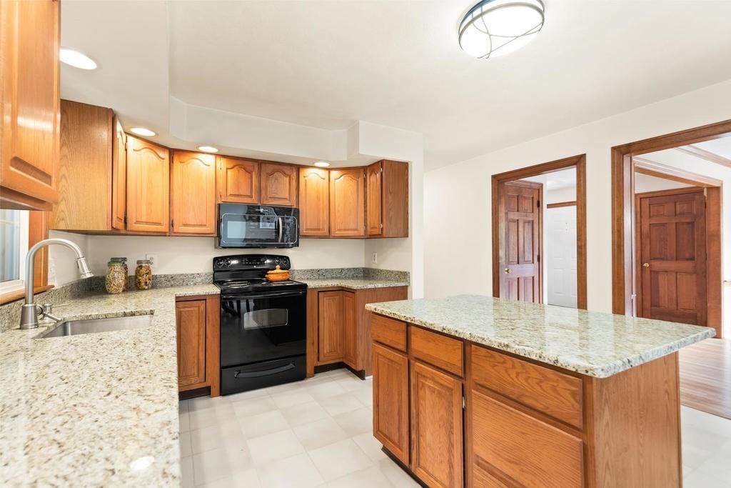 25 Valleyfield Street Lexington, MA 02421 - Photo 16 of 30