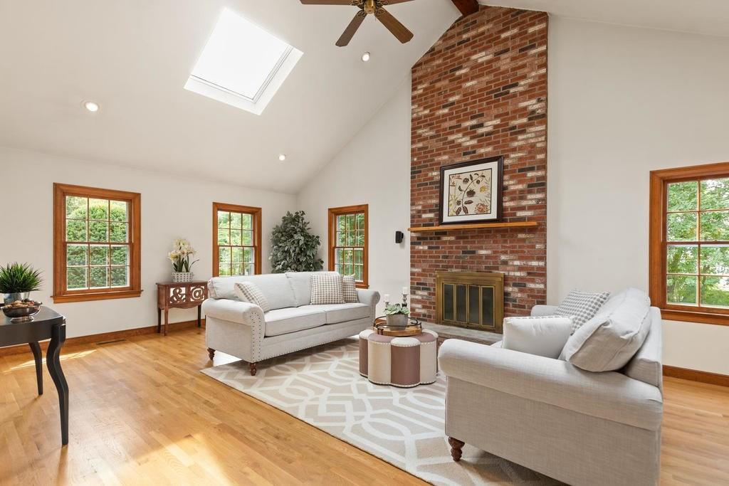 25 Valleyfield Street Lexington, MA 02421 - Photo 4 of 30