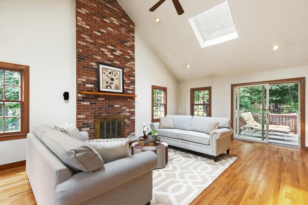 25 Valleyfield Street Lexington, MA 02421 - Photo 6 of 30