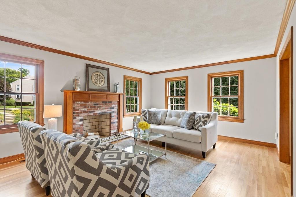 25 Valleyfield Street Lexington, MA 02421 - Photo 8 of 30