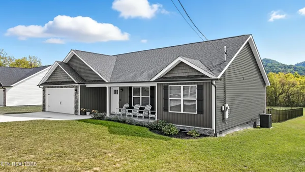 $345,000 | 302 Luttrell Road, Luttrell, TN 37779