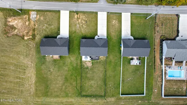 $355,000 | 302 Luttrell Road, Luttrell, TN 37779