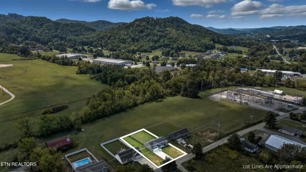 $345,000 | 302 Luttrell Road, Luttrell, TN 37779