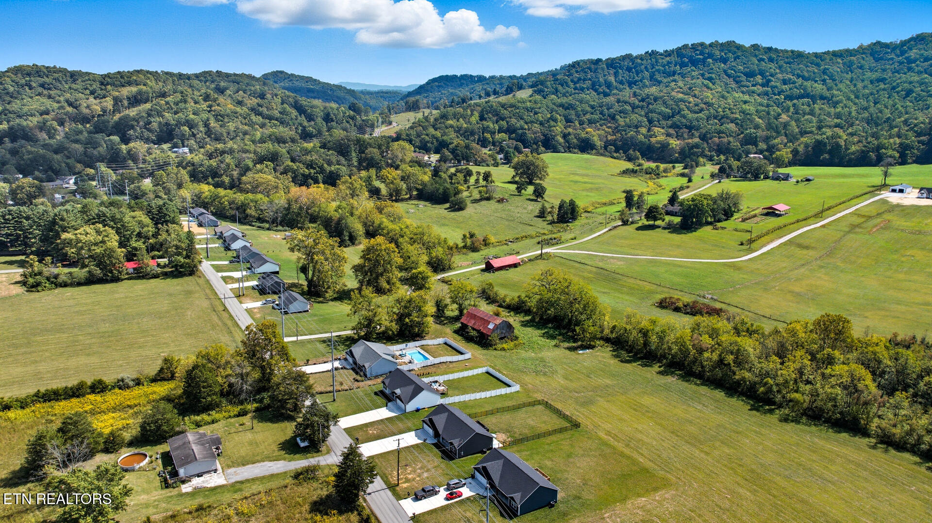 302 Luttrell Road Luttrell, TN 37779 - Photo 35 of 38 luttrell-32