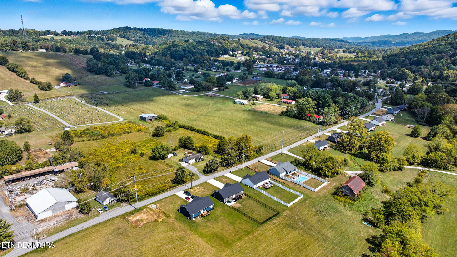 302 Luttrell Road Luttrell, TN 37779 - Photo 35 of 41 luttrell-31