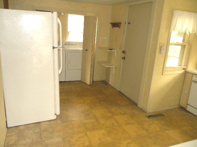 715 North Park Road Round Lake, IL 60073 - Photo 3 of 14 Gallery Image 3
