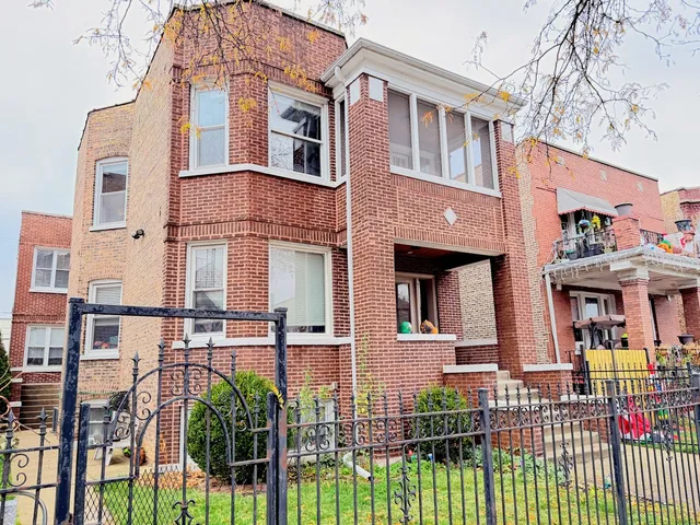 $1,550 | 2326 North Kostner Avenue, Unit 2, Chicago, IL 60639