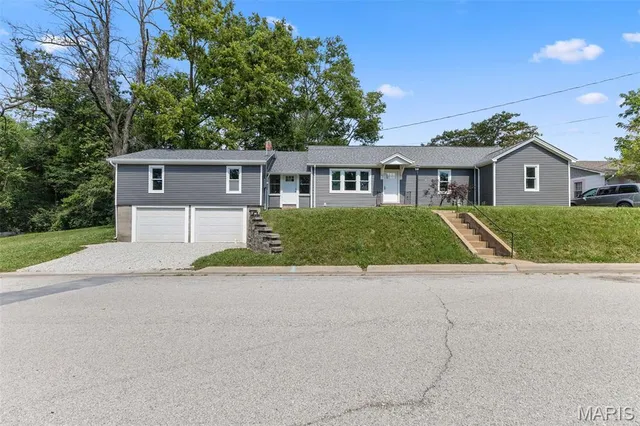 $274,900 | 314 North Church Street, Waterloo, IL 62298