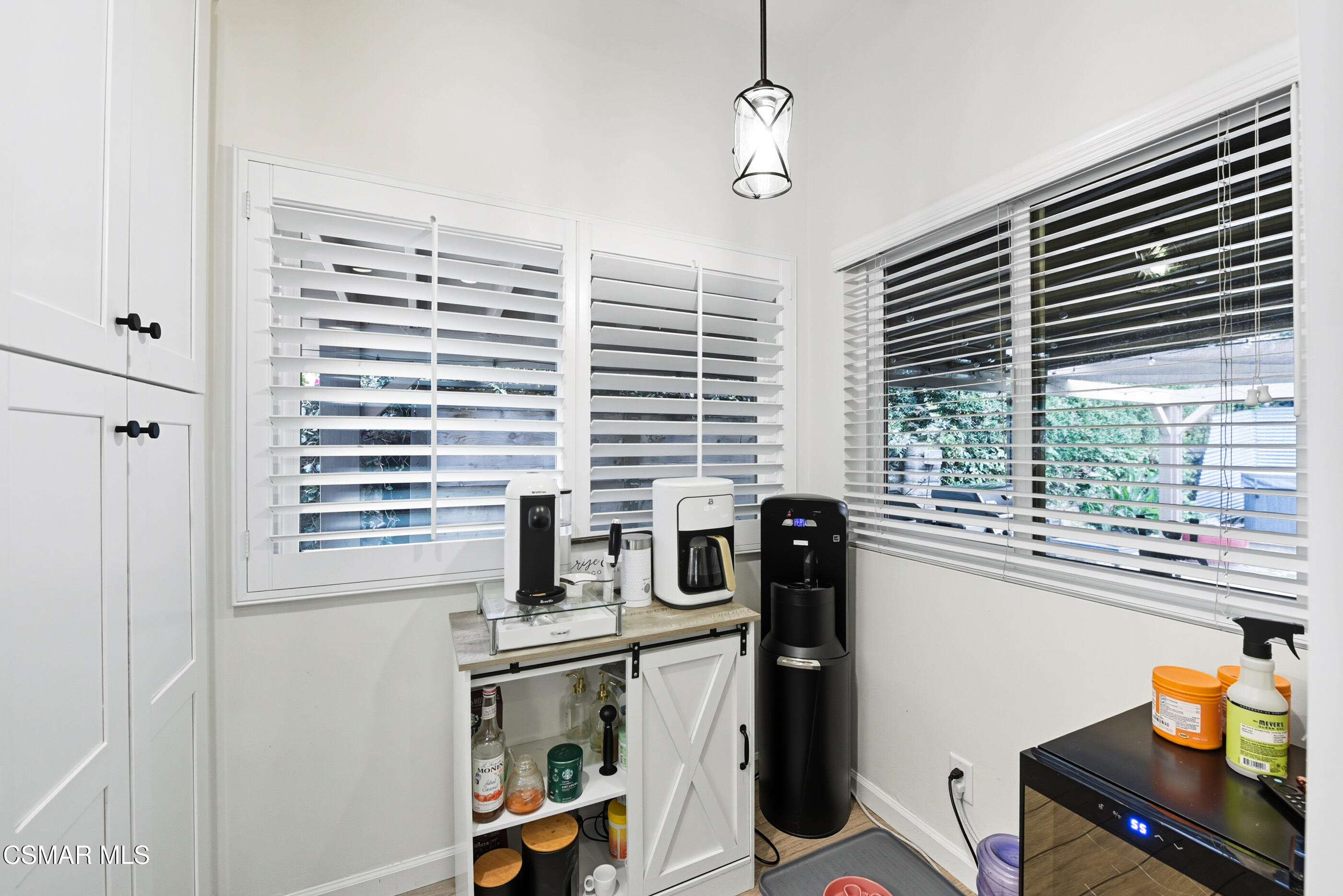 5474 Geoffrey Avenue Simi Valley, CA 93063 - Photo 19 of 38 a kitchen with stainless steel appliances granite countertop a stove and a refrigerator