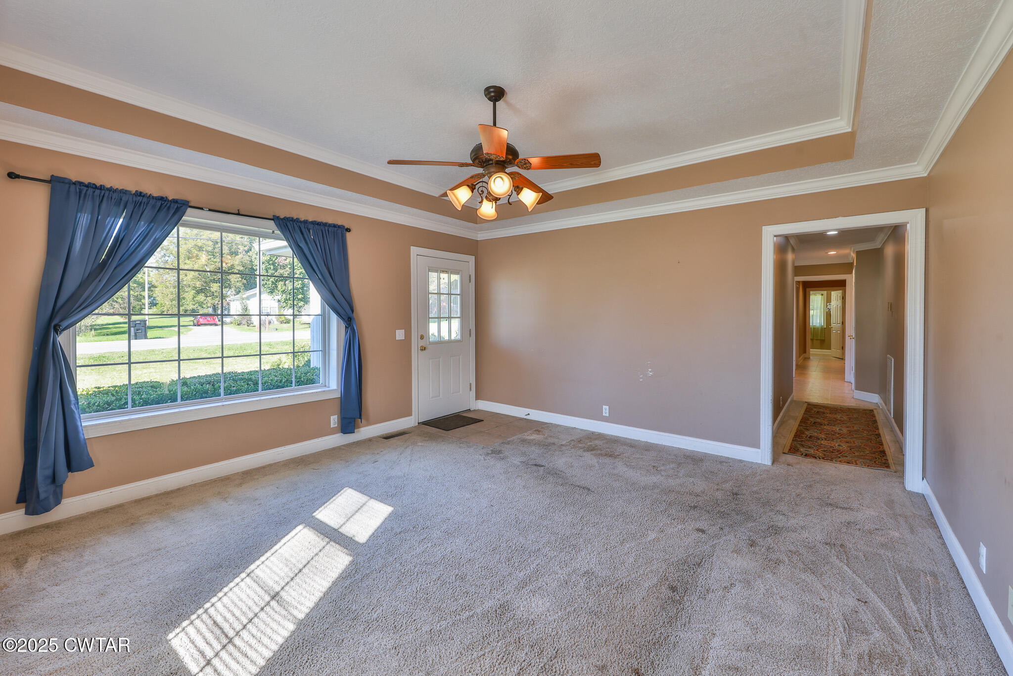 707 North Main Street Dyer, TN 38330 - Photo 14 of 29 a view of an empty room with a window