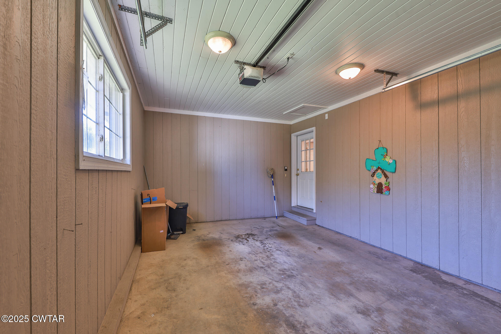 707 North Main Street Dyer, TN 38330 - Photo 29 of 29 a view of livingroom with hardwood floor and window