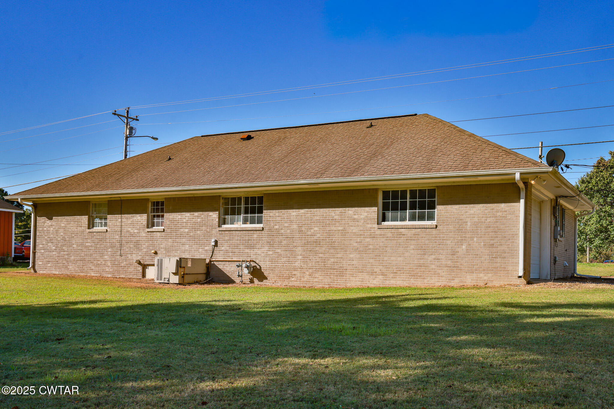 707 North Main Street Dyer, TN 38330 - Photo 7 of 29 a front view of house with yard