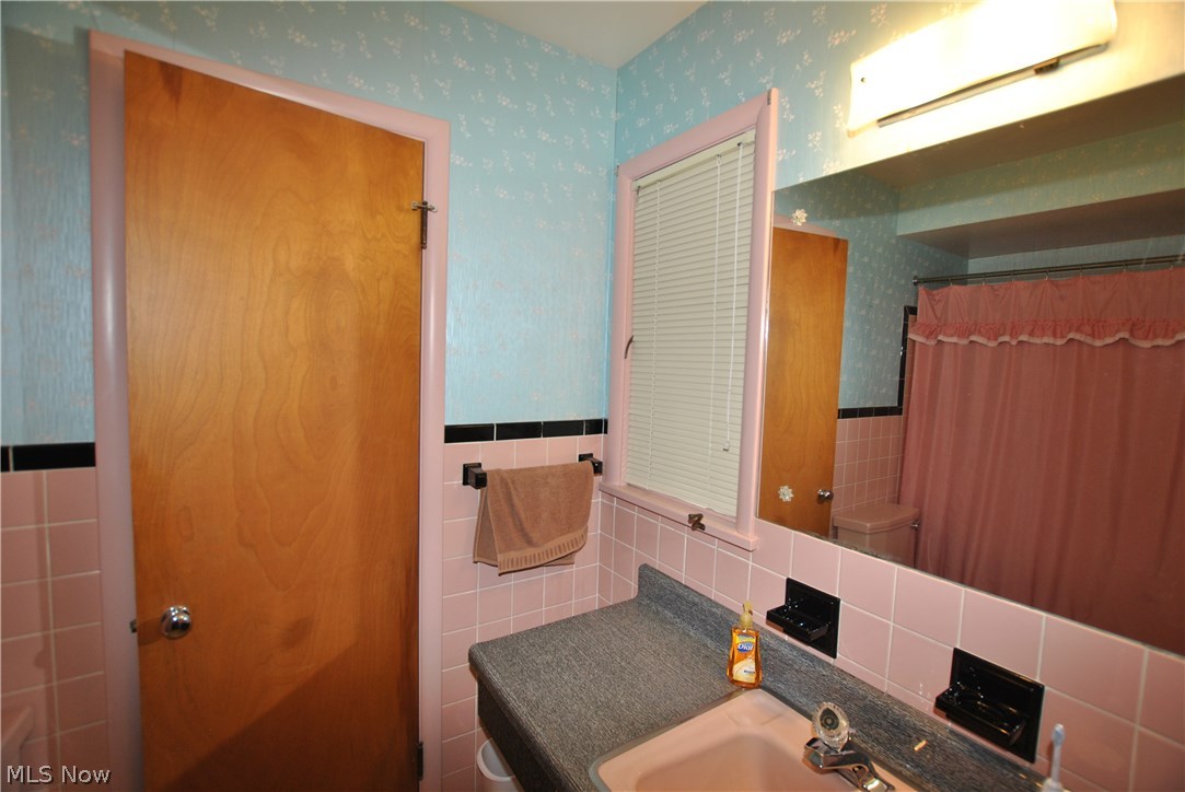 5899 Laurel Road Independence, OH 44131 - Photo 13 of 31 Gallery Image 13