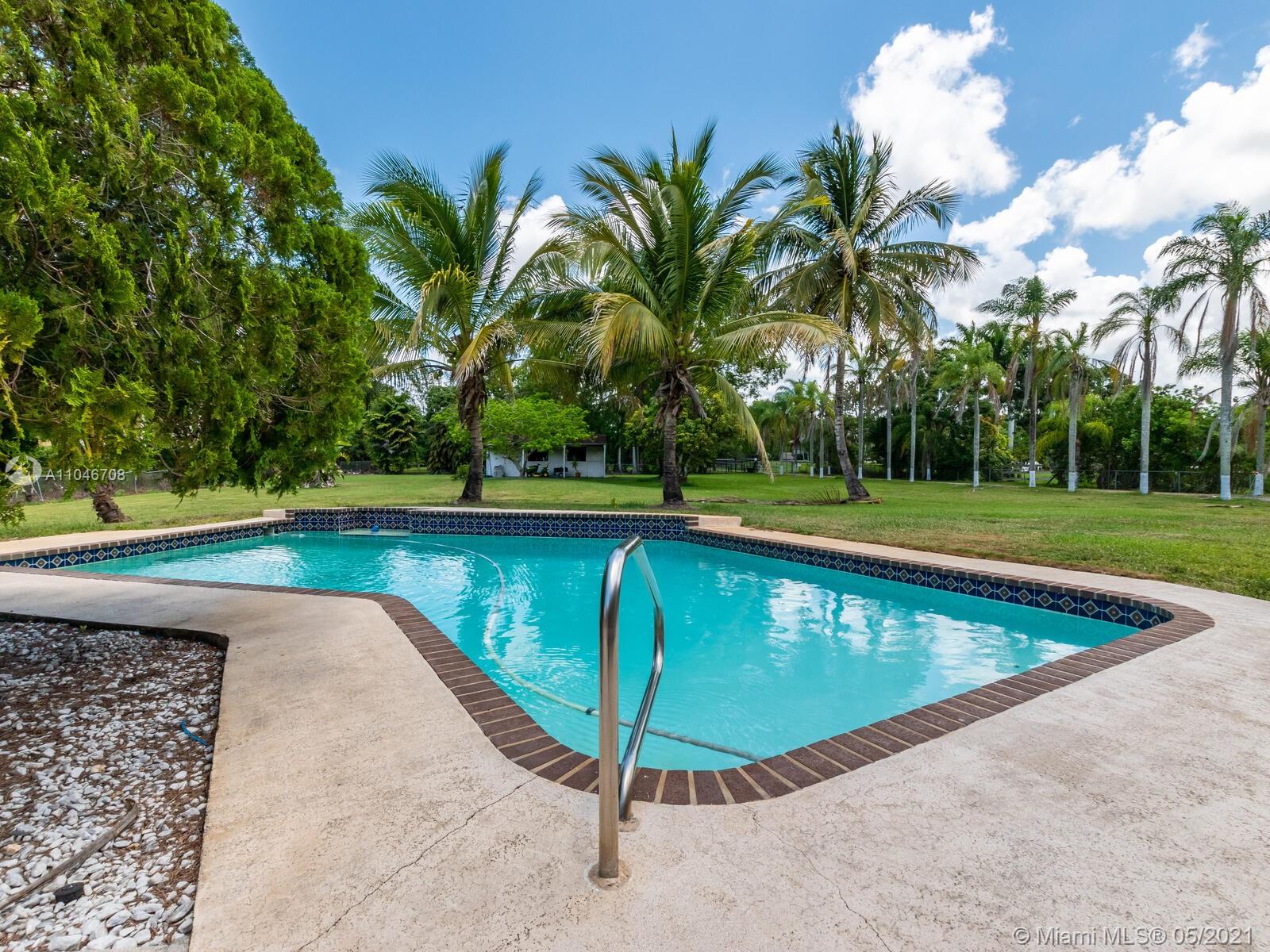14402 Stirling Road Southwest Ranches, FL 33330 - Photo 20 of 26