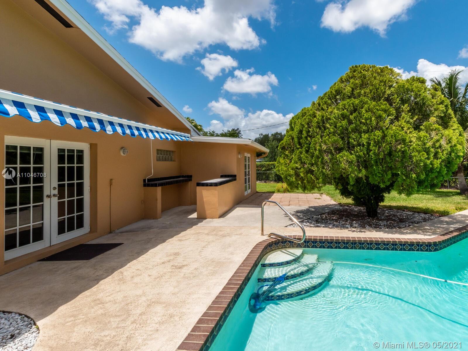 14402 Stirling Road Southwest Ranches, FL 33330 - Photo 21 of 26