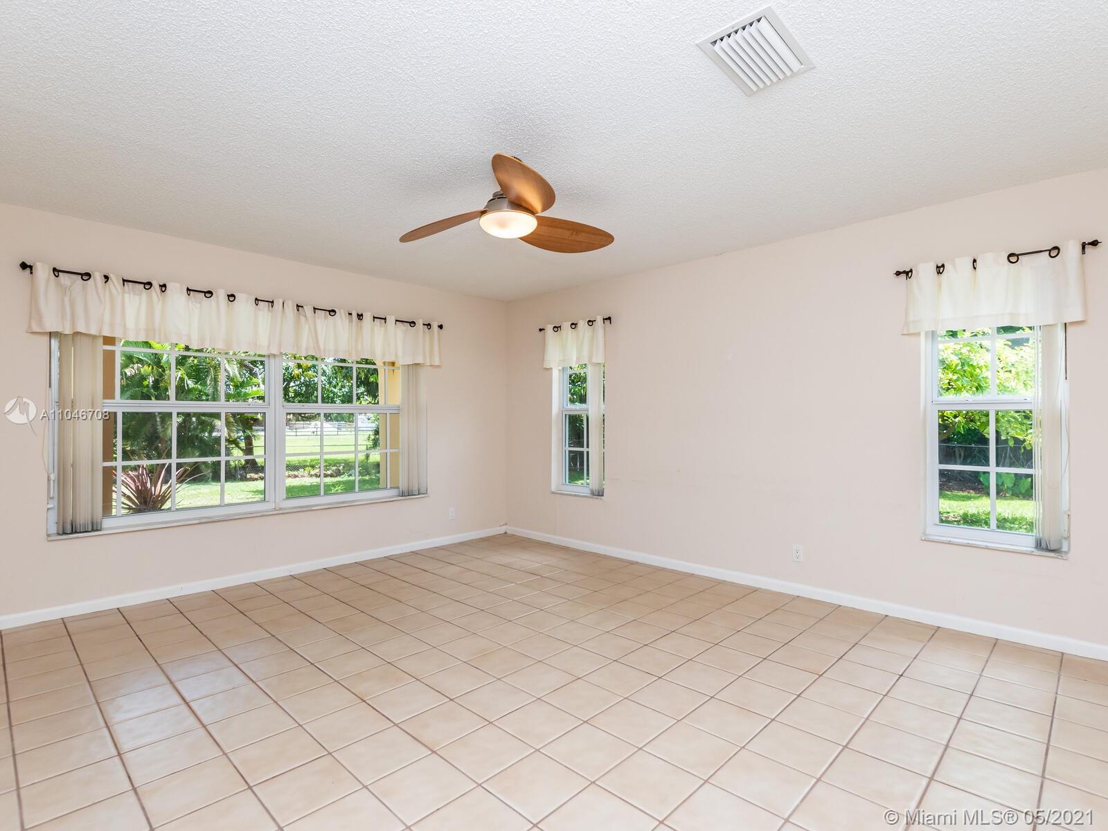 14402 Stirling Road Southwest Ranches, FL 33330 - Photo 6 of 26